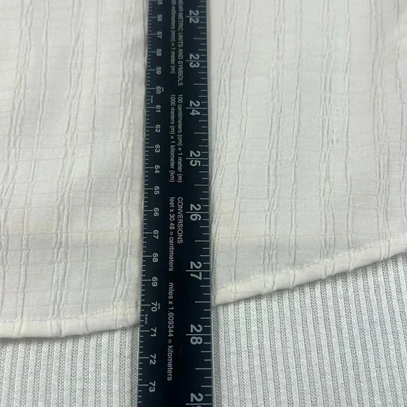 Alfred Dunner Womens Size 16W Embroidered Textured Button Up V-Neck Blouse - Picture 8 of 11